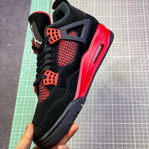 Air Jordan 4AJ4 Oreo black and red Vintage sneakers - Picture 9 of 9